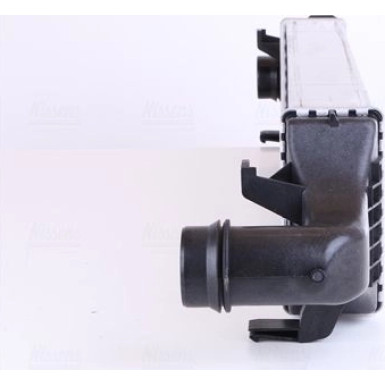 96335 Ladeluftkühler ** FIRST FIT ** 96335 Ladeluftkühler ** FIRST FIT **