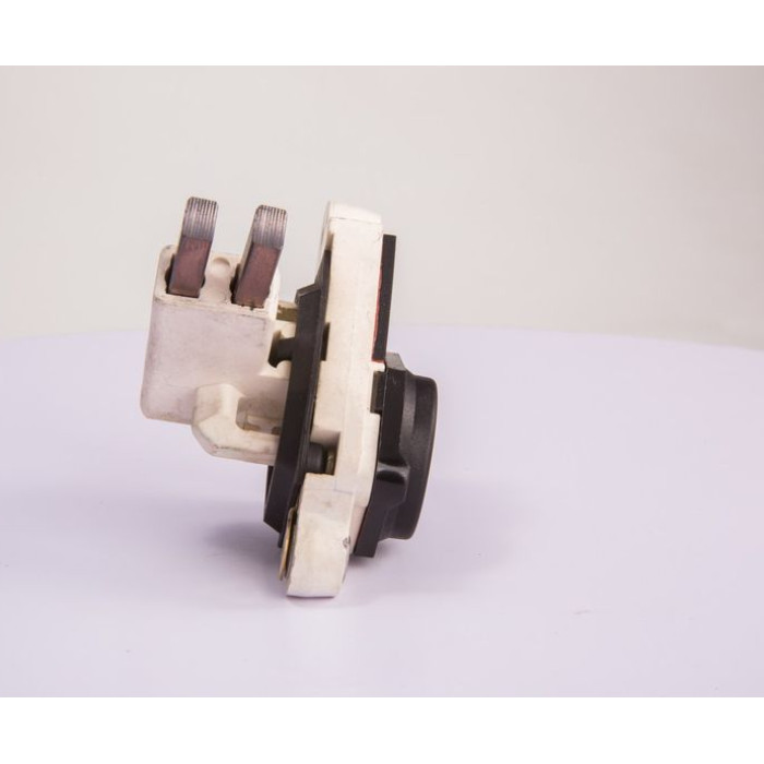 BOSCH 1 197 311 316 Generatorregler