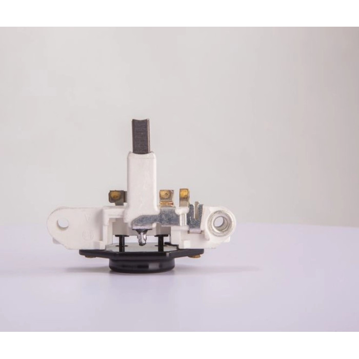 BOSCH 1 197 311 223 Generatorregler