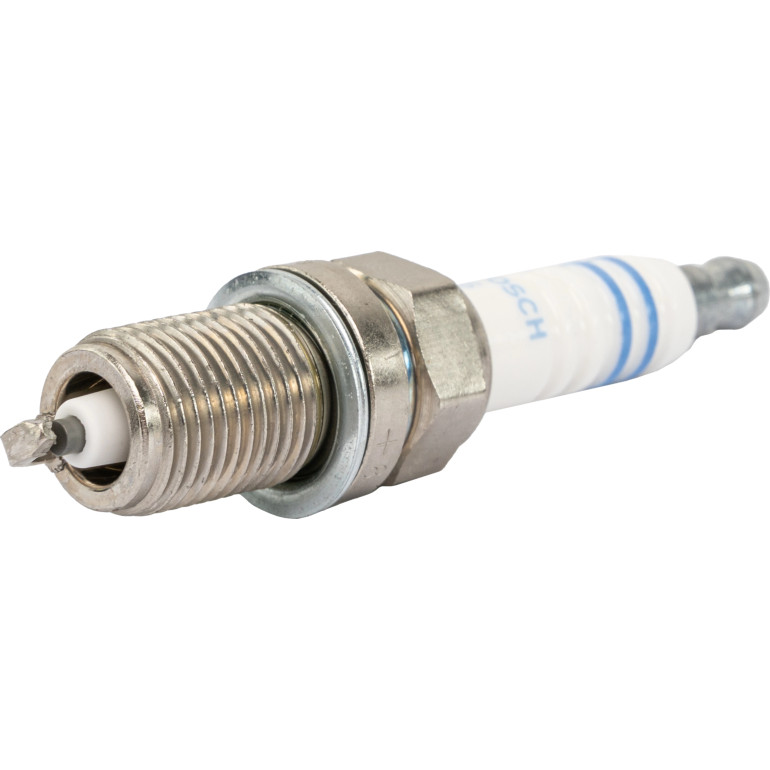 4 x BOSCH Zündkerze 0 242 235 666 4 x BOSCH Zündkerze 0 242 235 666