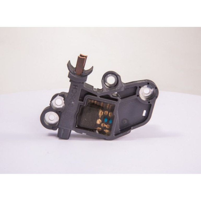 Generatorregler 0 272 220 731
