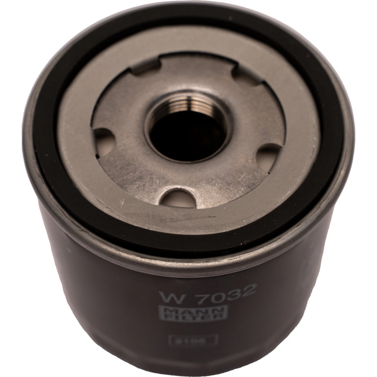 MANN-FILTER W 7032 Ölfilter M20x1.5, mit einem Rücklaufsperrventil, Anschraubfilter MANN-FILTER W 7032 Ölfilter M20x1.5, mit einem Rücklaufsperrventil, Anschraubfilter